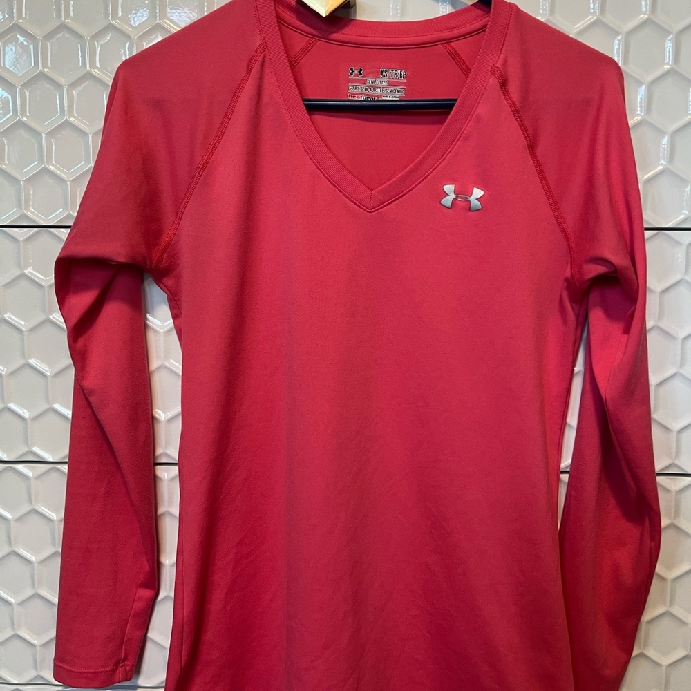 Under Armour Women's Long Sleeve V-Neck Performance Top - coral